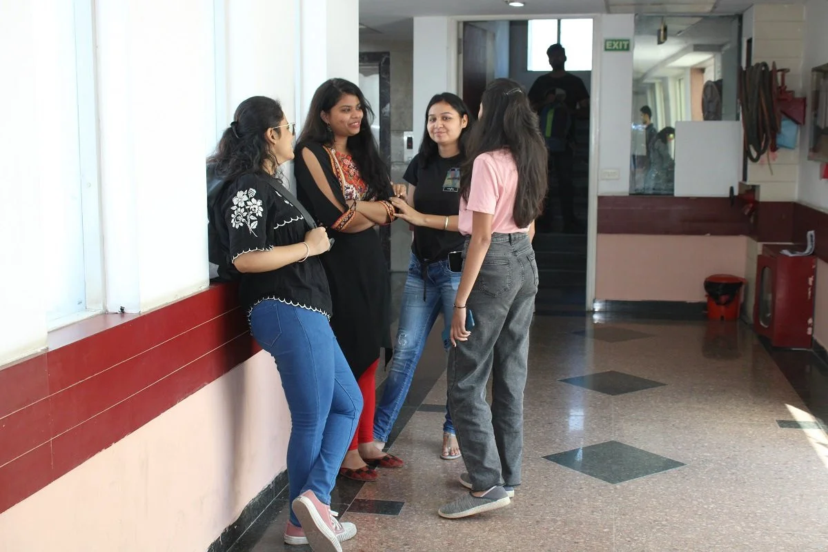 thumb_1200_800_life-at-fbs2