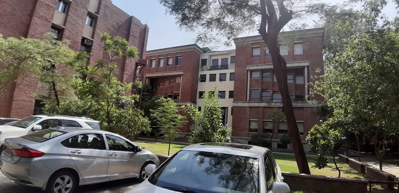 IILM Institute for Higher Education.