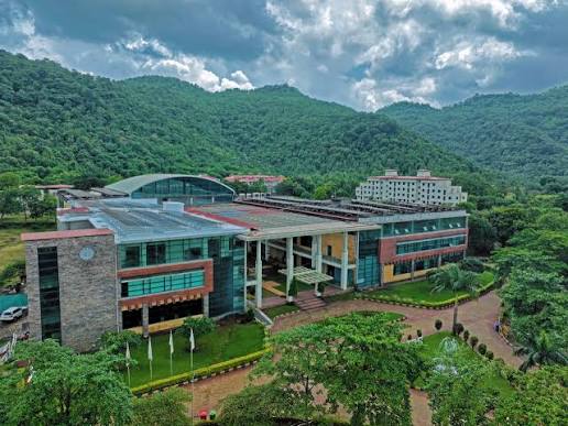 Universal Business School