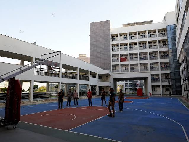 XLRI 3
